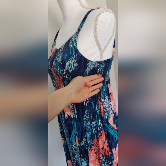 Maternity Dress - Old Navy XS with adjustable straps. - Picture 8 of 10